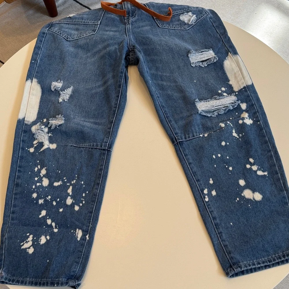 Amazon Women's Blue Boyfriend Jeans with Orange Tie - Picture 5 of 9